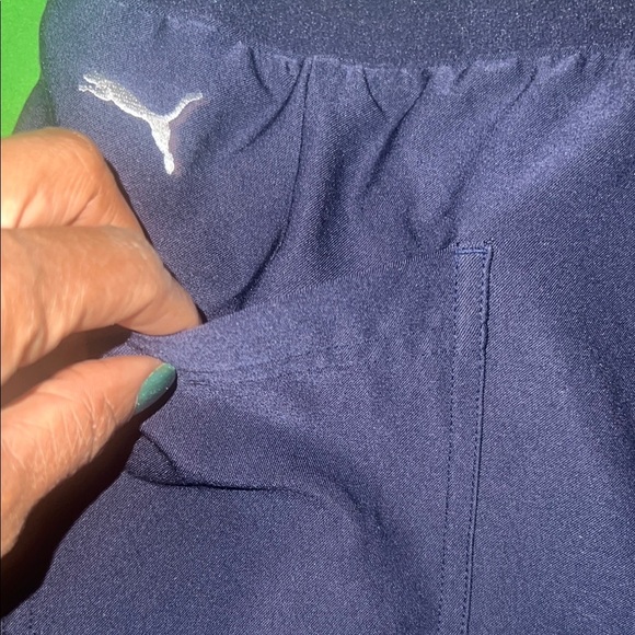 Puma Women's Navy Blue Stretch Golf Shorts size Small - Picture 6 of 12